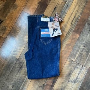 Vintage Chic High Rise Mom Jeans 6/7 Relaxed Fit NWT